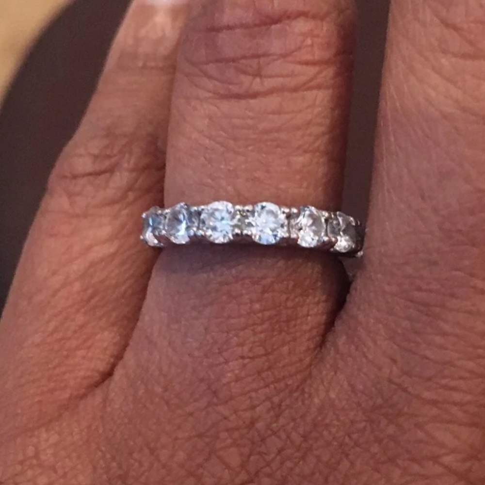 👗👗925 SILVER SEVEN STONE RING (CZ)👗👗